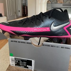 Nike Phantom GT Elite Soccer Cleats